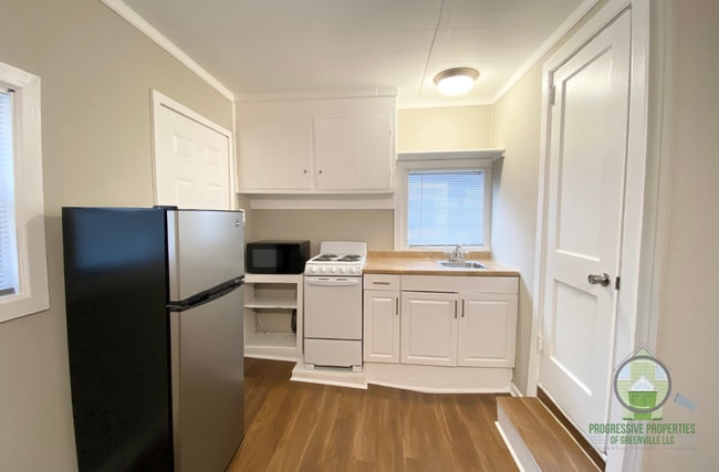 Foto del edificio - 7 Cherry Ave