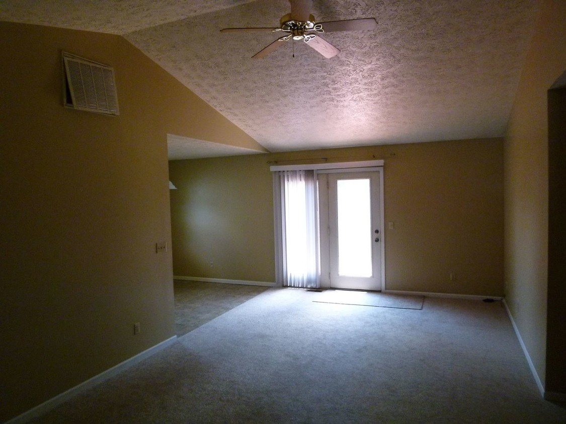 Foto del edificio - 2615 Kings Ct