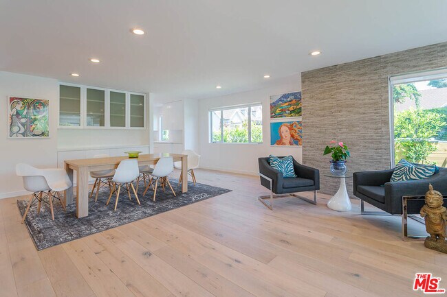 Foto del edificio - 959 N Vista St