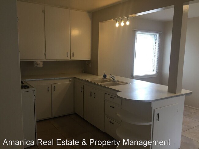 Building Photo - 2 br, 1.5 bath House - 28850 Alessandro Blvd.