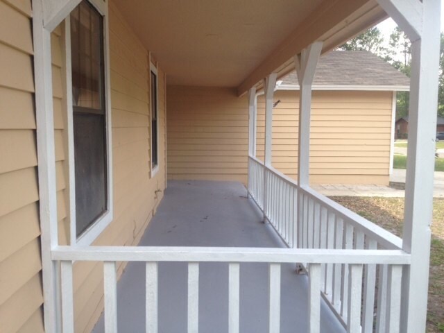 Foto del edificio - 6415 Sable Woods Dr E