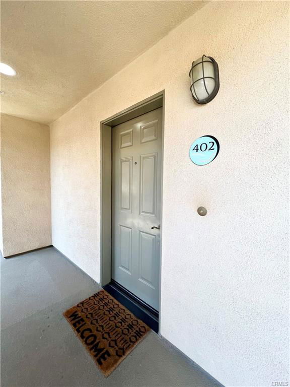 Building Photo - 6020 S Seabluff Dr