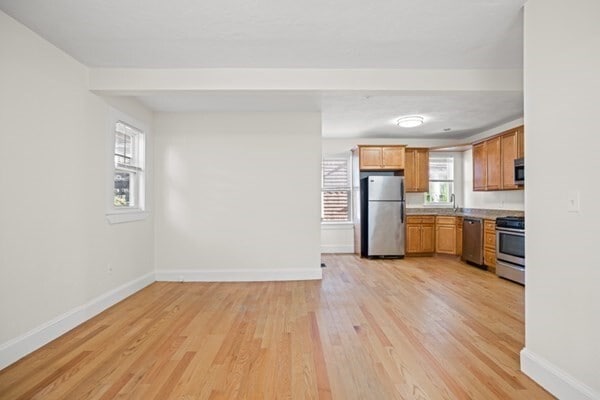 Building Photo - 37 Sudan St