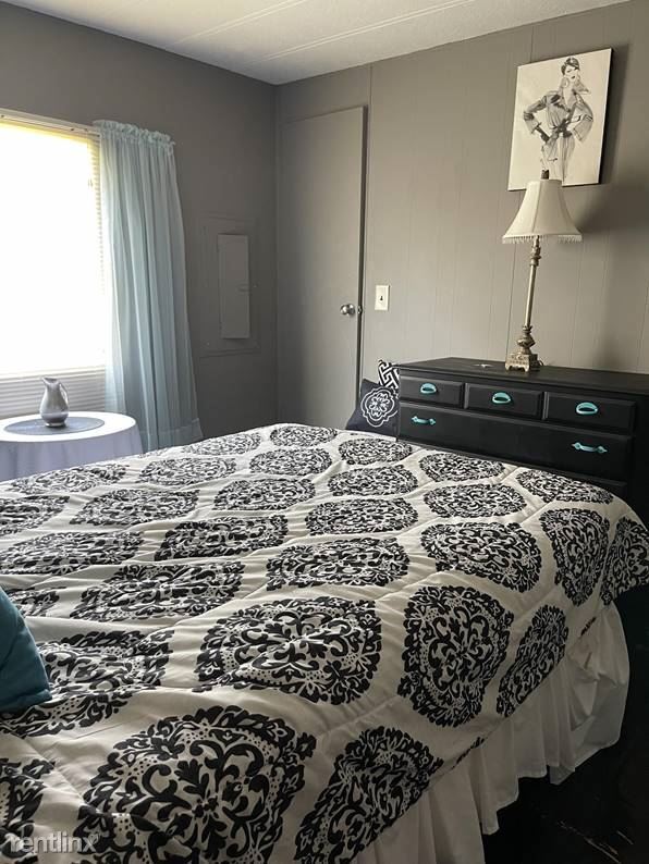 Foto del edificio - 1 br, 1.5 bath House - 103 Woodside Ln