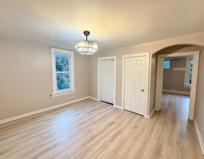 Building Photo - 3104 N Newhall St