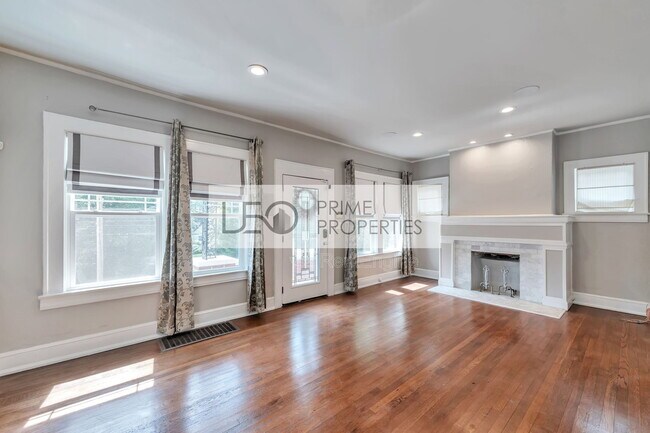 Foto del edificio - 1745 Sylvan Rd SW