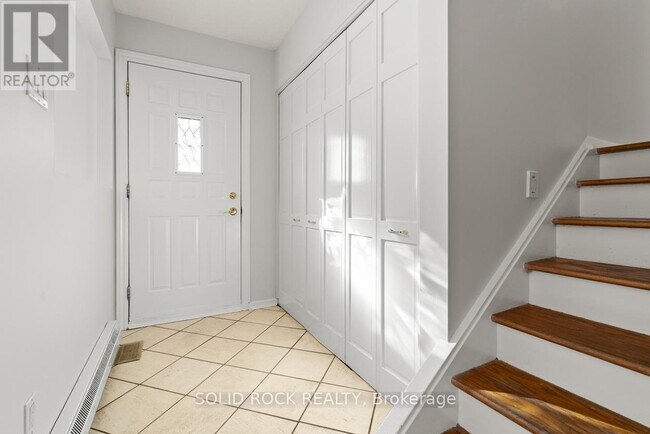 Building Photo - 26 Ettrick Crescent