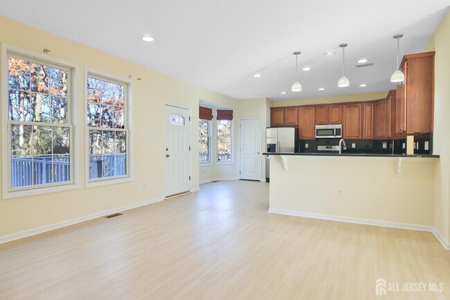 Foto del edificio - 4 Timber Grove Ct