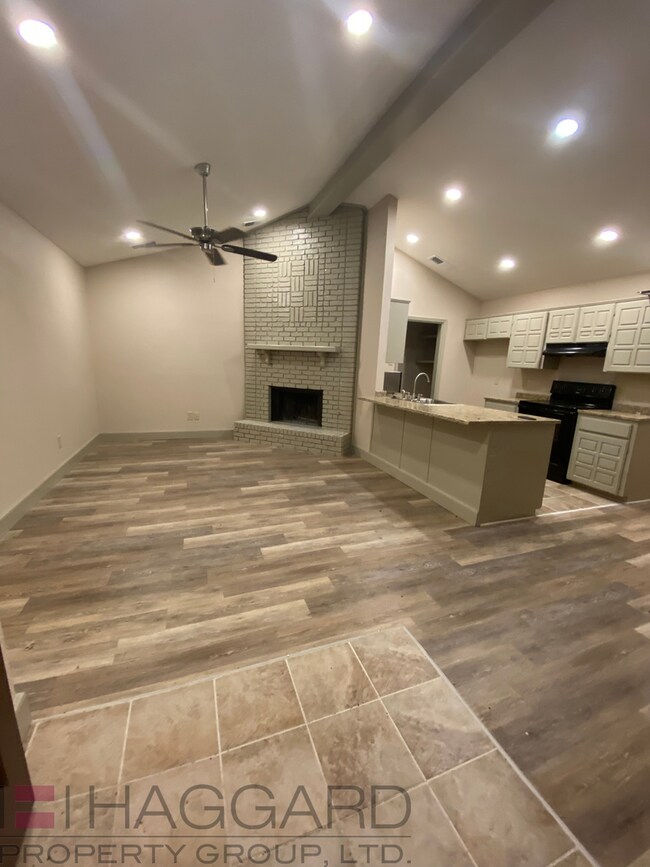 Foto del edificio - 3 bedroom 2 bathrooms