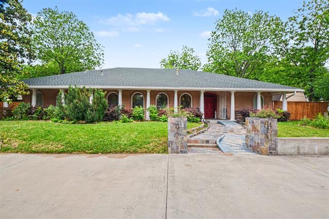 Building Photo - 14140 Hillcrest Rd