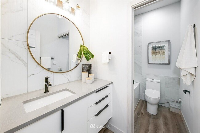 Foto del edificio - 7552C 43rd Ave S