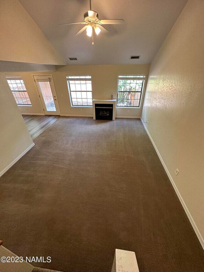 Foto del edificio - 2561 S Gravel Ln