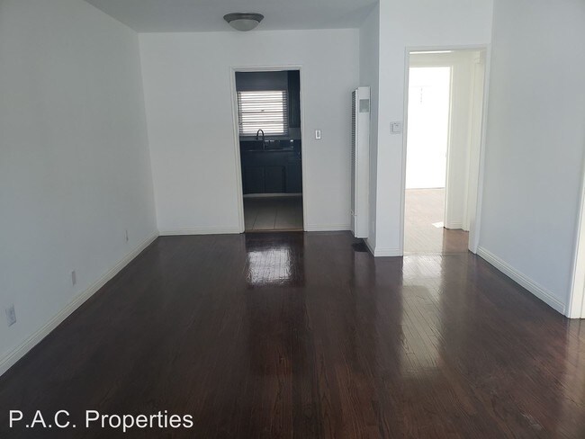 Foto del edificio - 11041 Moorpark St