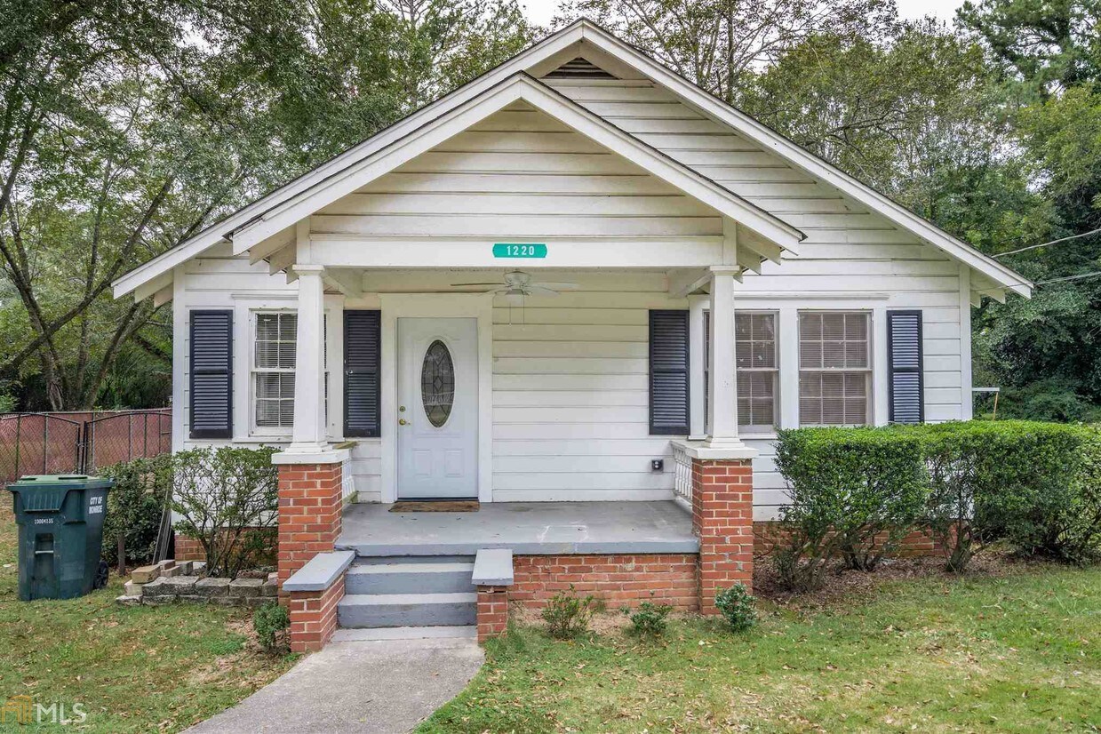 1220 S Madison Ave, Monroe, GA 30655 House Rental in Monroe, GA