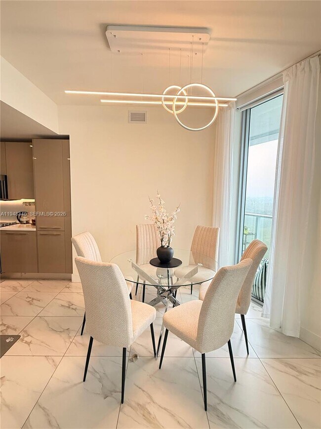 Foto del edificio - 2000 Metropica Wy