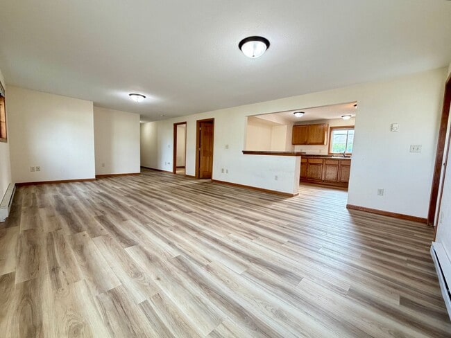 Building Photo - 2406 Hill Ave
