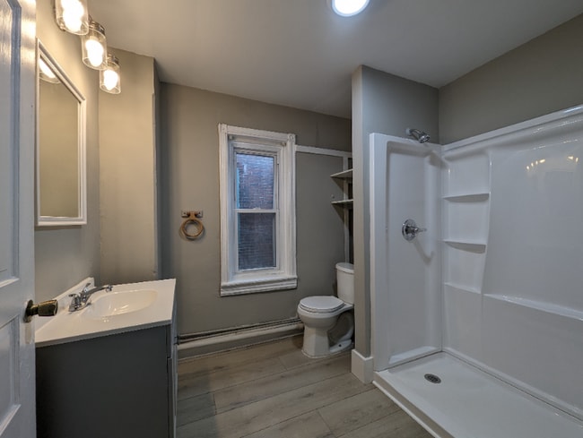 Building Photo - 250 S 44th St