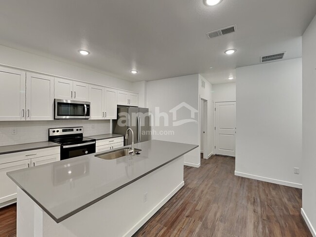 Foto del edificio - 23534 E 2nd Pl