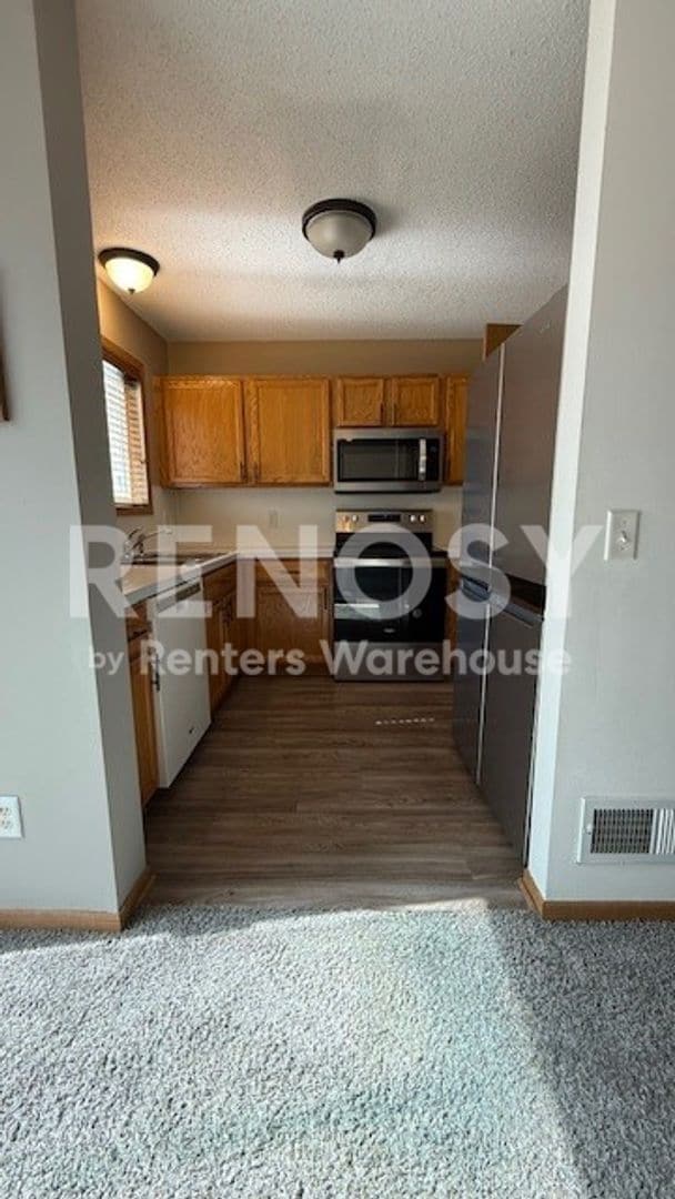 Building Photo - 15537 Foghorn Ln