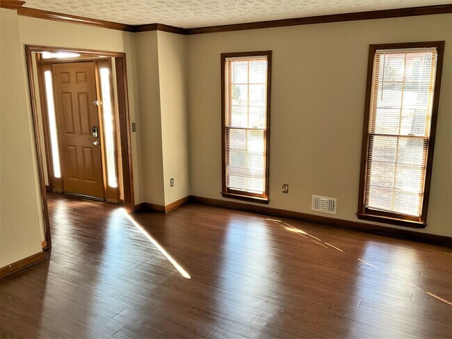 Building Photo - 3886 Brookside Pkwy