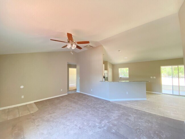Foto del edificio - NEW CONSTRUCTION - Desirable SW Ocala Neighborhood 3/2/2 *WON'T LAST*