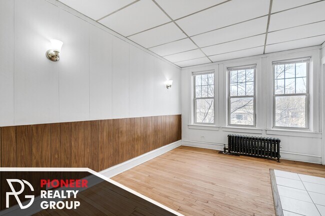 Foto del edificio - 1442 W Howard St