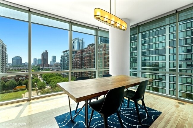 Building Photo - 1201 S Prairie Ave
