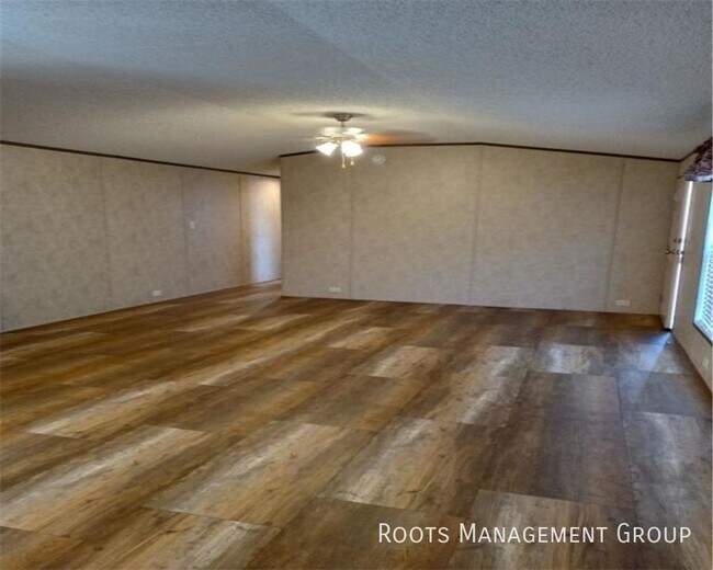 Building Photo - Home Available to Lease - Apply Today!