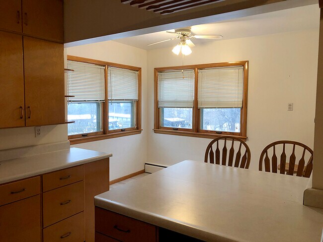 Foto del edificio - 1045 Rockdale Rd