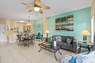 Building Photo - 127 Pompano Beach Dr