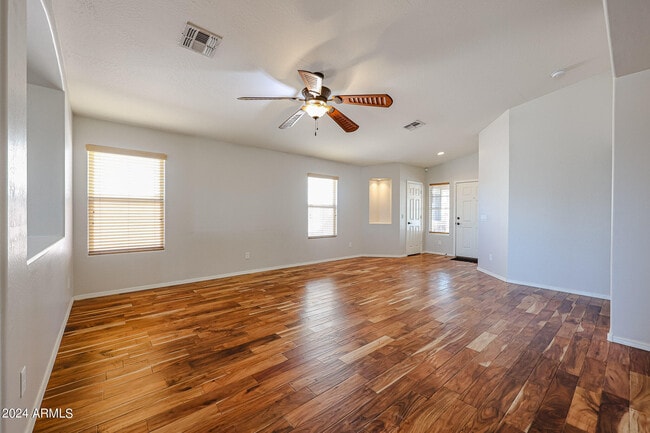 Foto del edificio - 7423 W Pueblo Ave