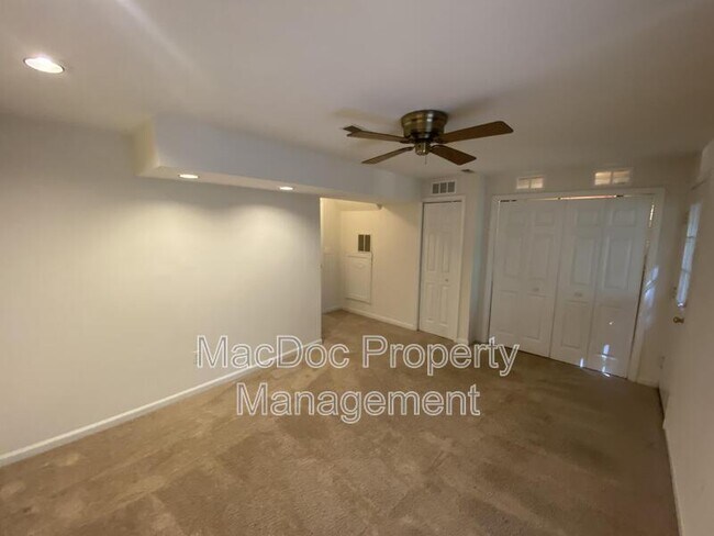 Foto del edificio - 4204 Apgar Ct