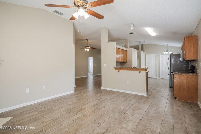 Foto del edificio - 7725 Westport Bay Dr