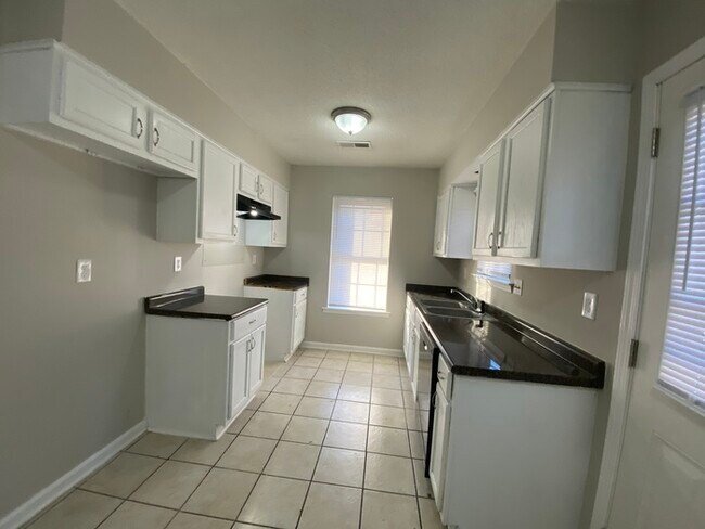 Building Photo - 4034 Winding Hill Cove
