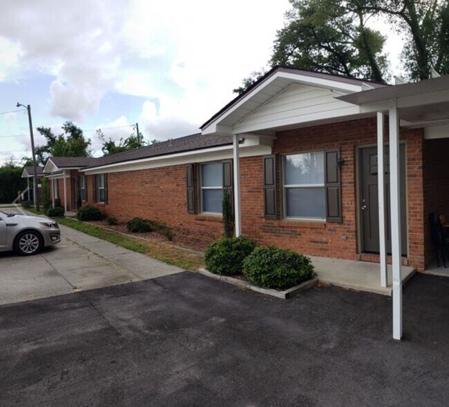 Foto del edificio - Garden Manor