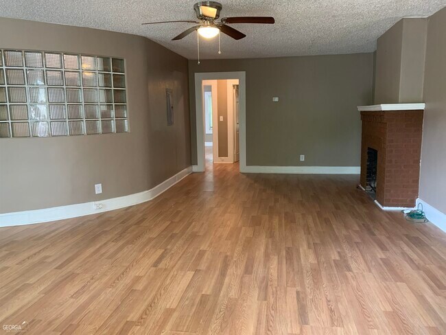 Foto del edificio - 428 Northside Dr