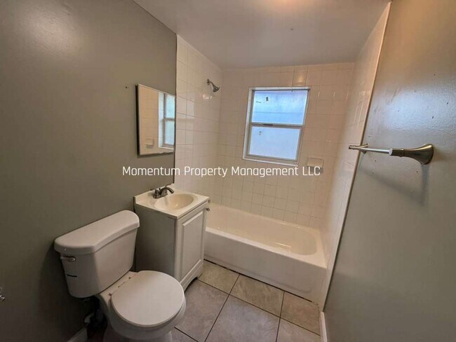 Foto del edificio - 3/1 Remodeled Tampa Home- READY FOR IMMEDIATE MOVE IN!!