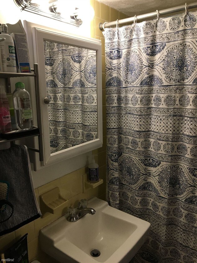 Building Photo - Studio, 1 bath  - 901 Beacon St # Private
