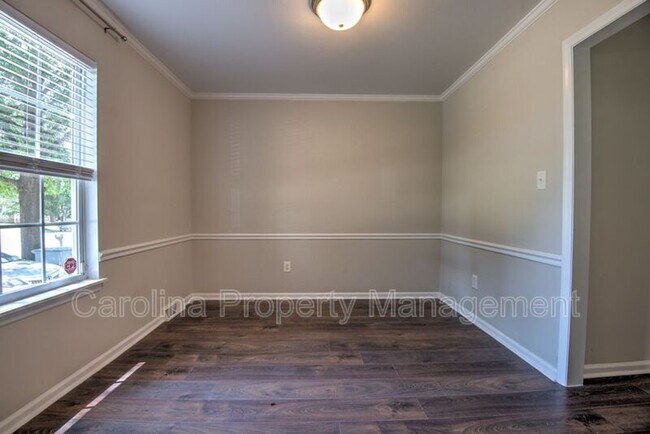 Building Photo - 11205 Vintage Ln