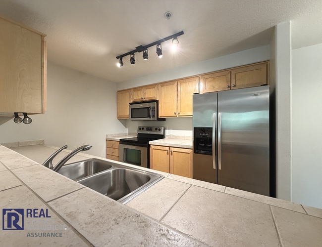 Building Photo - 780 NW 185th Ave