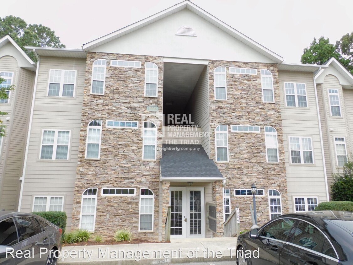 Foto principal - 2 br, 2 bath House - 3004-K Greystone Pointe