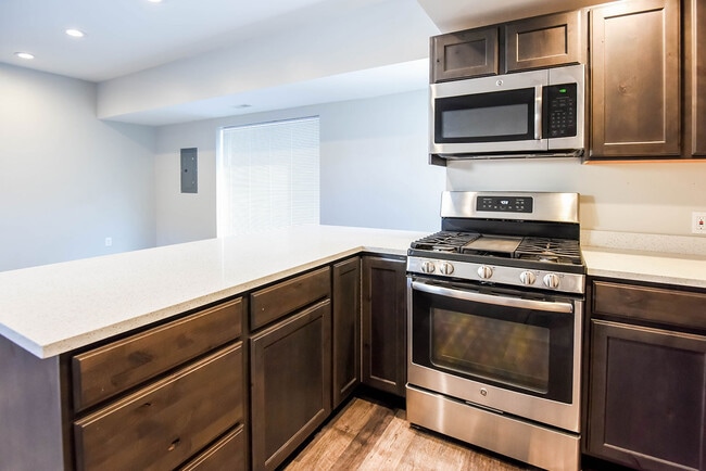 Building Photo - 951 Washington St