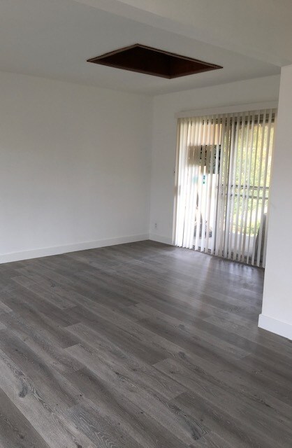 Foto del edificio - 12497 Greene Ave