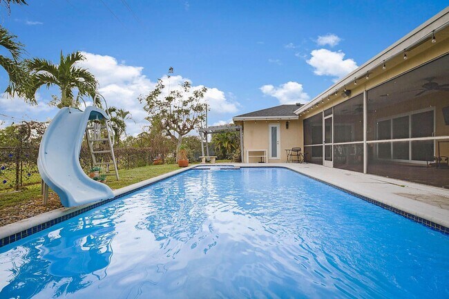 Foto del edificio - 4422 Brandywine Dr