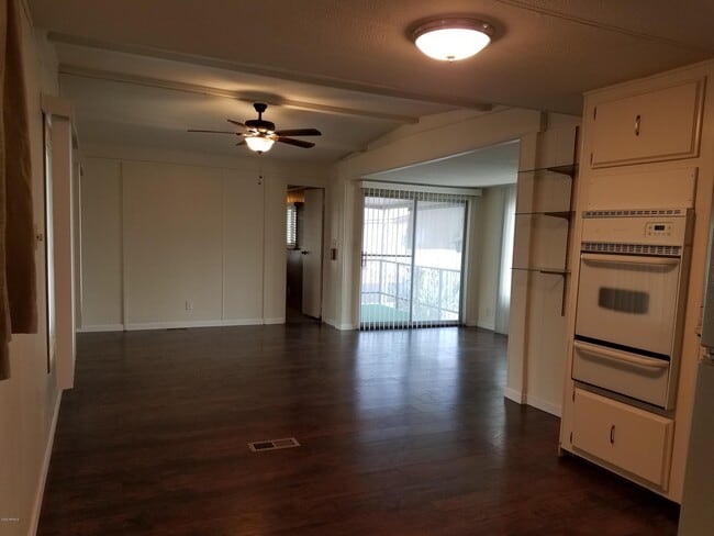 Foto del edificio - 2650 W Union Hills Dr