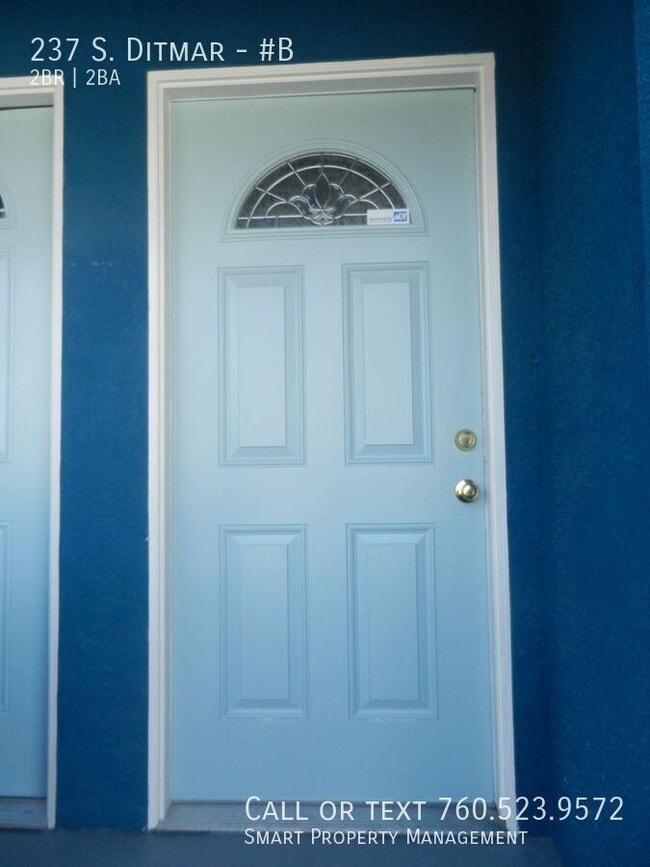 Building Photo - 237 S Ditmar St