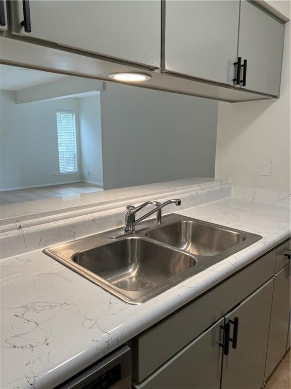 Foto del edificio - 3431 N Hills Dr