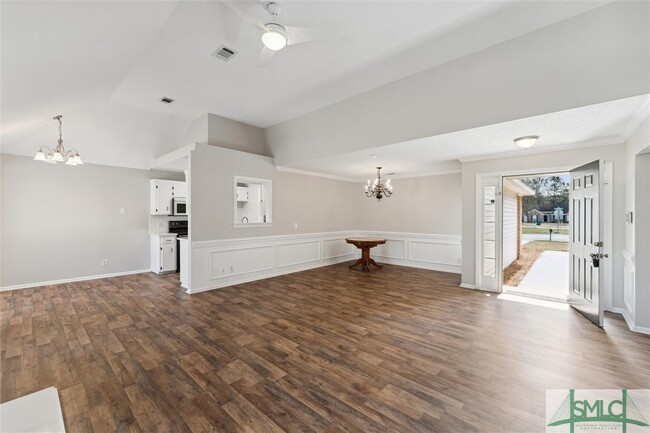 Building Photo - 136 Cormorant Way