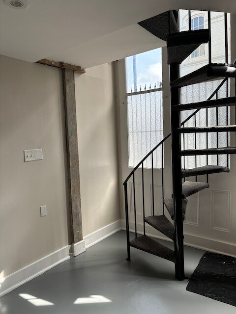 Building Photo - 510 Ursulines Ave