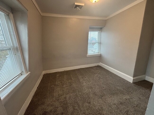 Building Photo - 127 Court St